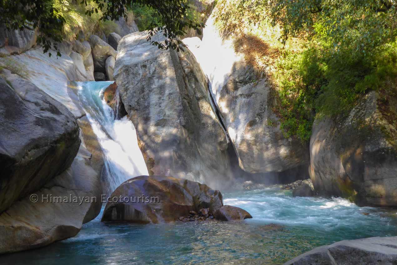 The Hippo fall - Great Himalayan National Park