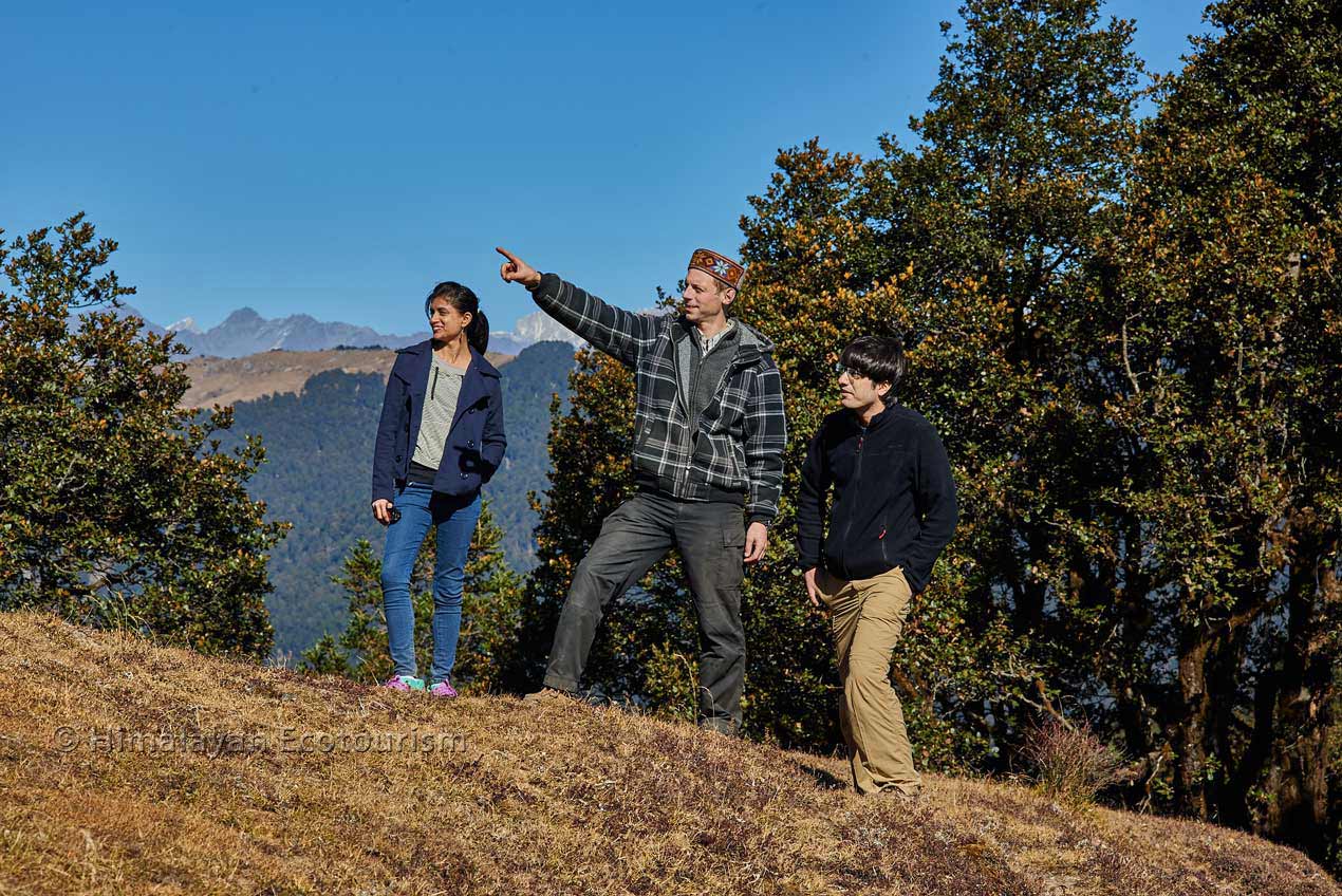 Hiking near Jalori pass